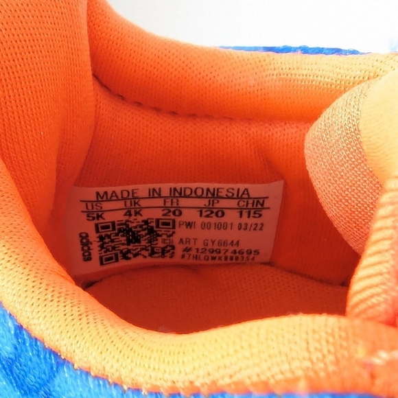 Adidas x Disney Pixar Racer TR21 Sneakers Donald Duck Football Shoes - Picture 11 of 11